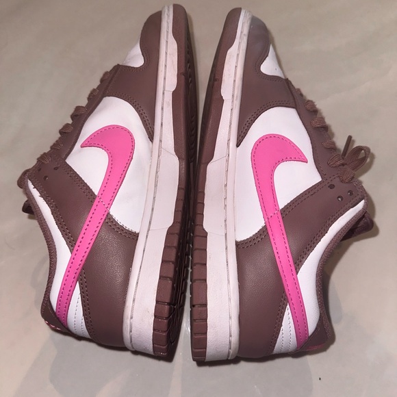 NIKE DUNK LOW SMOKEY MAUVE (W) SIZE 8.5 - Picture 3 of 5